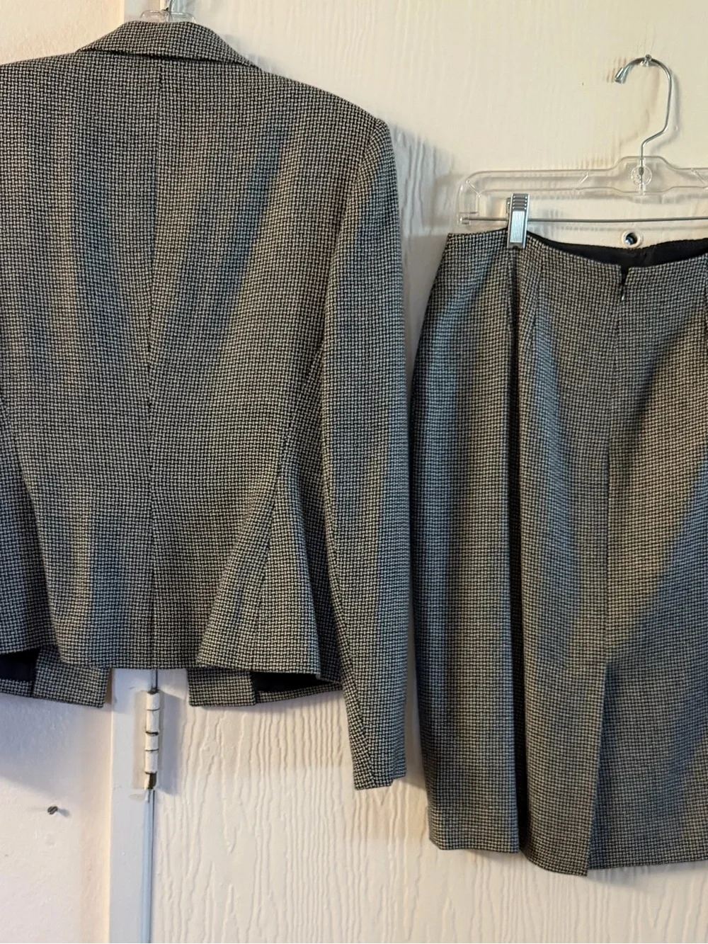 Women’s - LOFT Women's Gray Houndstooth Skirt Suit - Blazer & Pencil Skirt